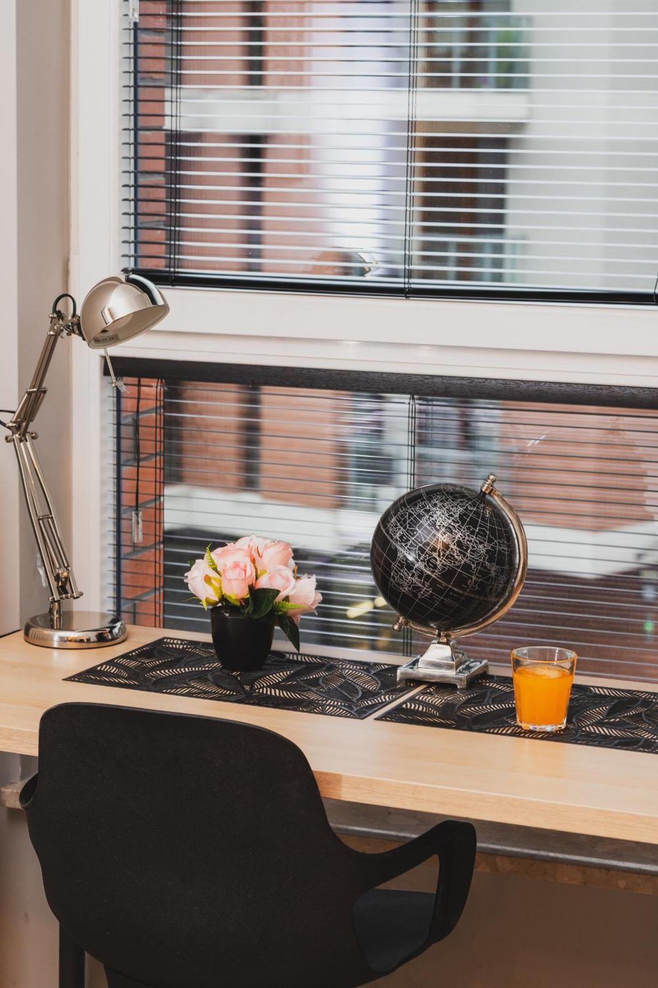 Studio Fahrenheit In Central Gdansk By Noclegi Renters Экстерьер фото